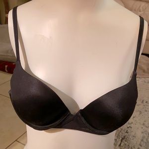 Victoria’s Secret black very sexy push up bra size 36A